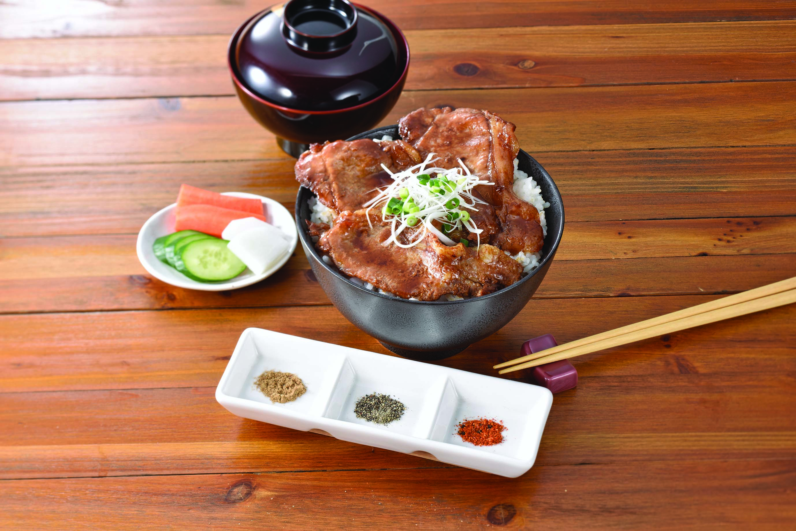 北海道産豚丼4食セット（3種の香辛料付）