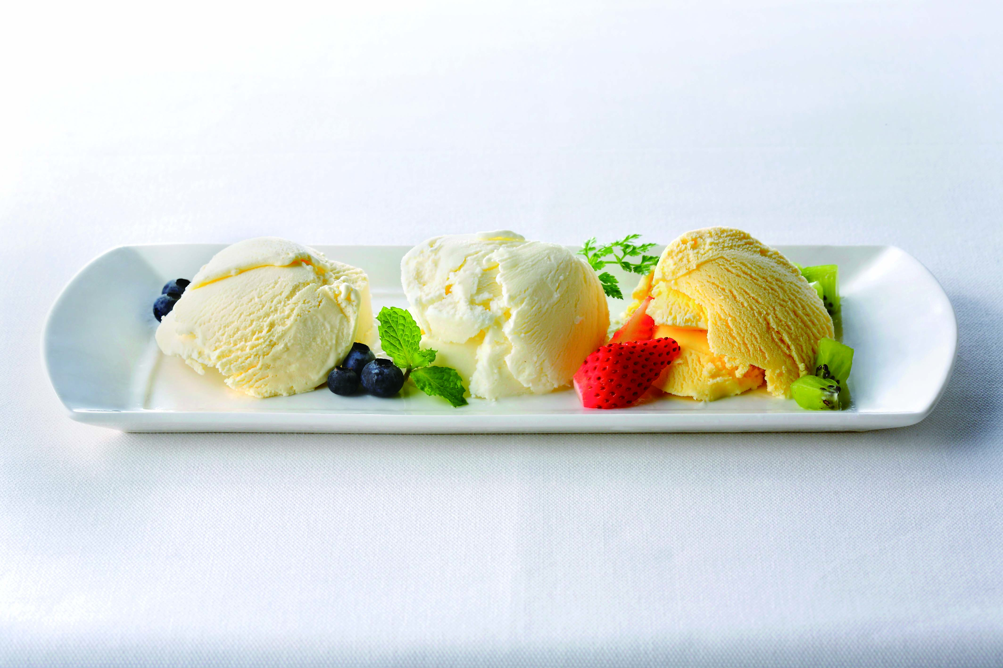 三國推奨　北海道プレミアムアイス
３種セット(６個)